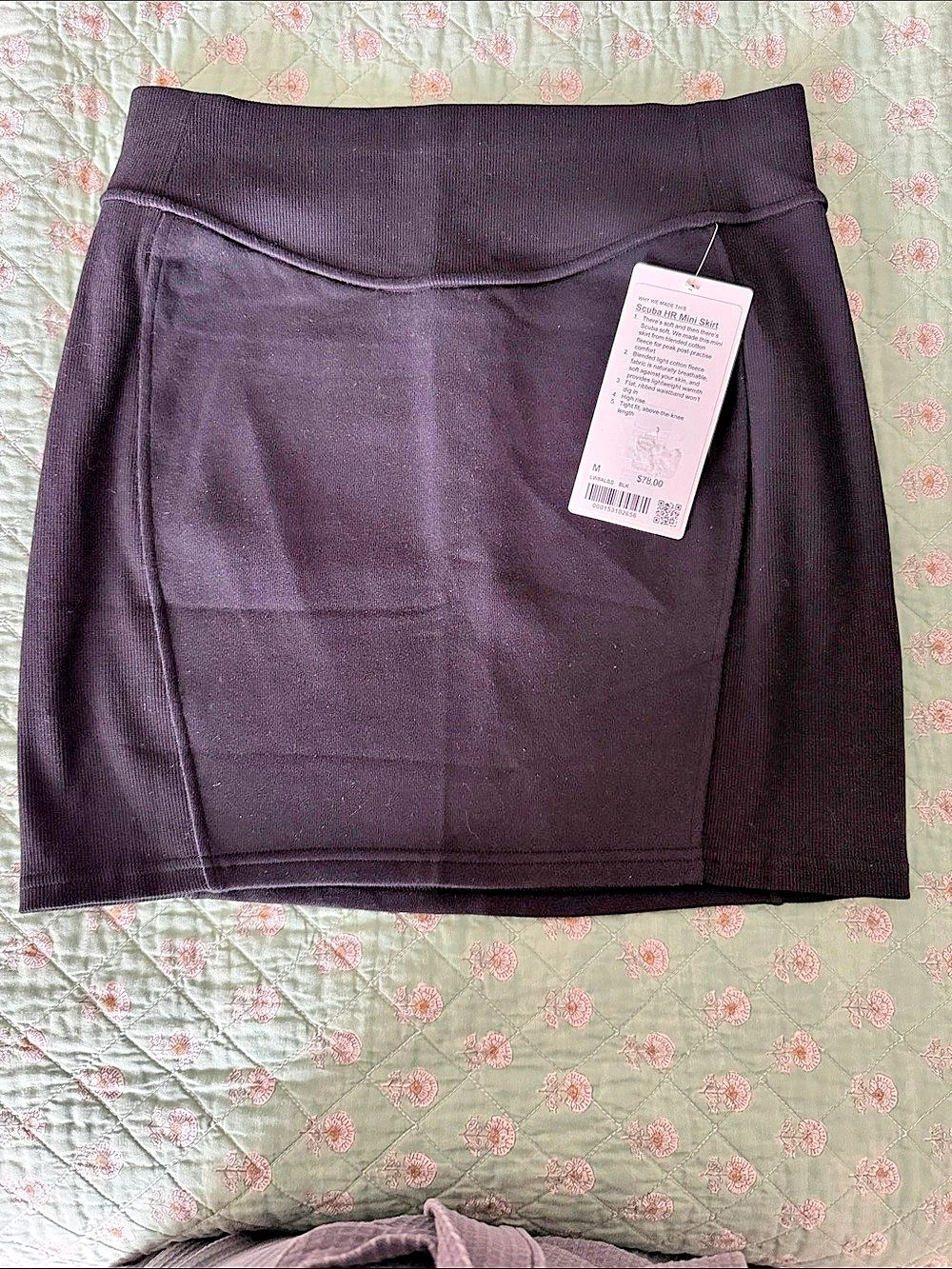 lululemon Scuba HR Mini Skirt Mini Skirt in Black Size Medium NWT